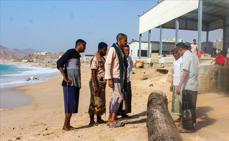 مدير عام بروم ميفع يشارك في حملة نظافة ساحل مدينة بروم استعداد لمهرجان البلدة السياحي الثالث .