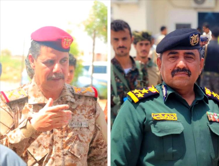 مدير عام شرطة شبوة يطمئن هاتفيًا على صحة قائد محور عتق عقب عملية جراحية ناجحة