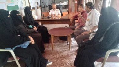 مدير عام صحة أبين يعقد اجتماعاً تحضيرياً لحملة التطعيم ضد شلل الأطفال