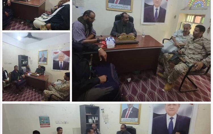 مدير عام قعطبة الشاعري يبحث مع العقيد نصر البرش مشاريع تحسين البنية التحتية وتعزيز التنمية في مريس