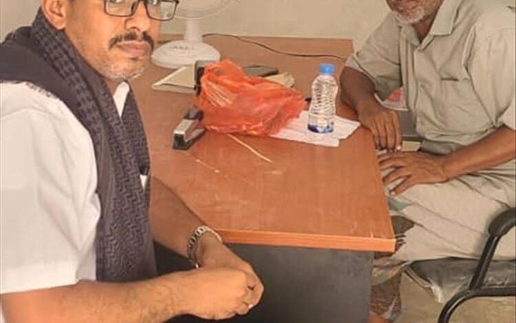 مدير مؤسسة المياه بمديرية القطن يدشن مكتب التحصيل بمنطقة العقاد