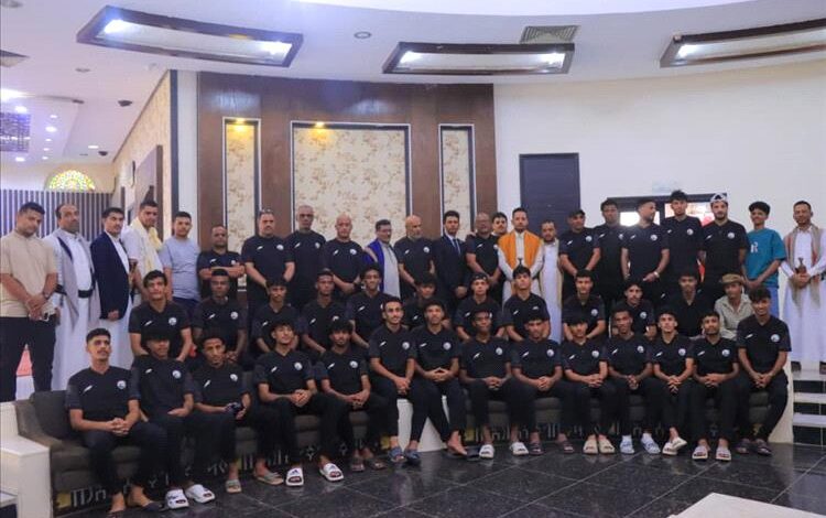 مستشار وزير الشباب والرياضة يلتقي بعثة المنتخب الوطني تحت 23 سنة في مأرب