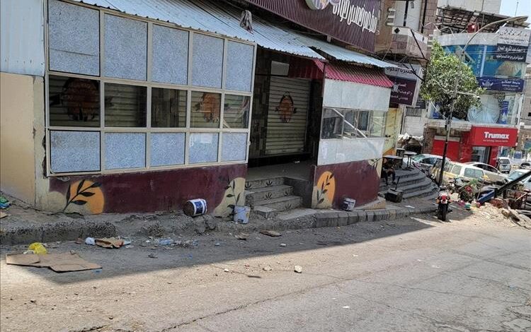 مطعم "خمس خوات" الشهير يغلق أبوابه في تعز بعد سنوات من النجاح