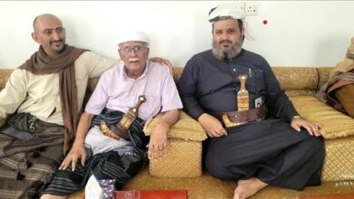 مكيراس.. الشيخ المسبحي يناشد بالصبر ويؤكد قرب فتح طريق عقبة ثرة