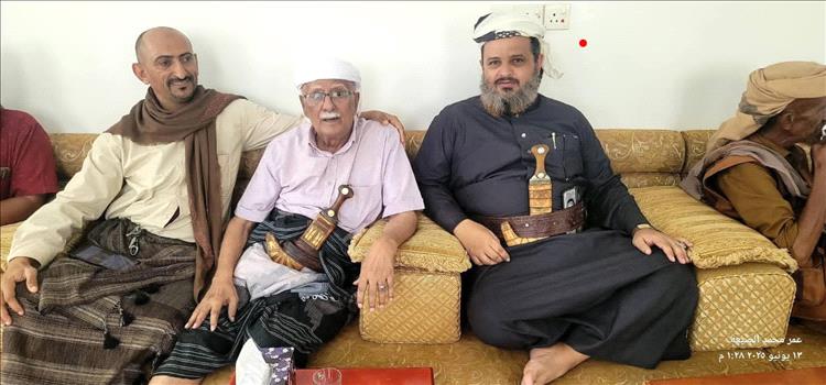 مكيراس.. الشيخ المسبحي يناشد بالصبر ويؤكد قرب فتح طريق عقبة ثرة