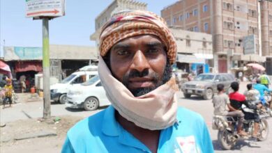 مواطنون من خنفر لـ عدن الغد: طرقات مدمّرة، وسلطة محلية غائبة، والمواطنون يعانون من انعدام الخدمات وغياب حسّ المسؤولية