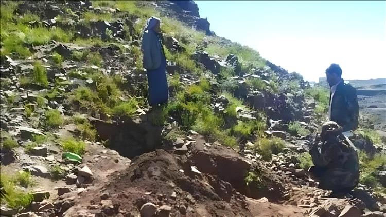 هجوم مسلح على موقع أثري في إب ومحاولة نهب كنوز تاريخية