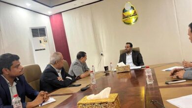 وزير التربية يلتقي مدير أمن عدن لمناقشة التعاون والعمل المشترك
