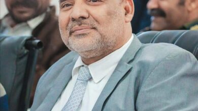 وسط تصاعد الفوضى في وادي حضرموت.. دعوات شعبية لإعادة وكيل المحافظة السابق عصام الكثيري إلى منصبه