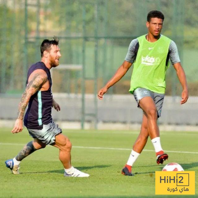 الإنجليزي “المنسي” الذي جاء برشلونة بعد لينيكر وقبل راشفورد!