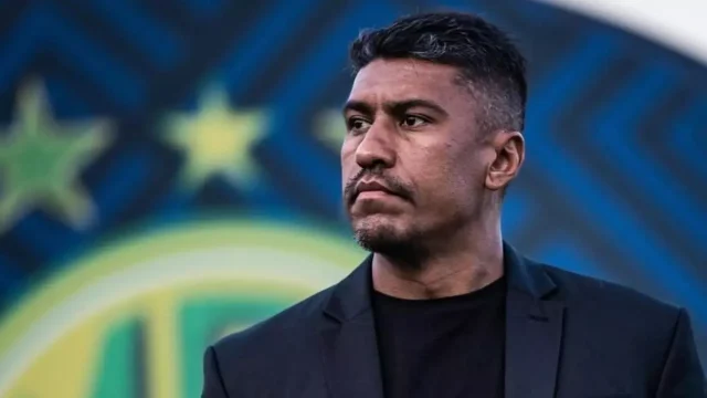 لاعب برشلونة السابق أبرز مدير رياضي في البرازيل