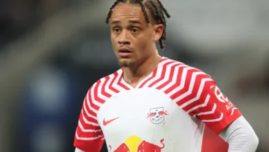 تشافي سيمونز ينتقل إلى تشيلسي بعقد طويل الأمد