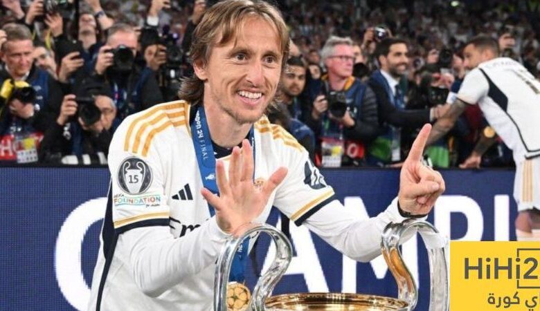 صحفي مدريدي يهاجم برشلونة بقوة بعد واقعة مودريتش
