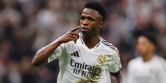 موقف فينيسيوس من تجديد عقده مع ريال مدريد