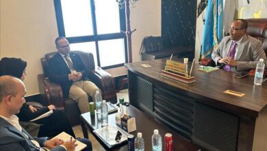 السفير الصومالي بعدن يناقش مع رئيس المفوضية السامية برنامج العودة الطوعية للاجئين الصوماليين