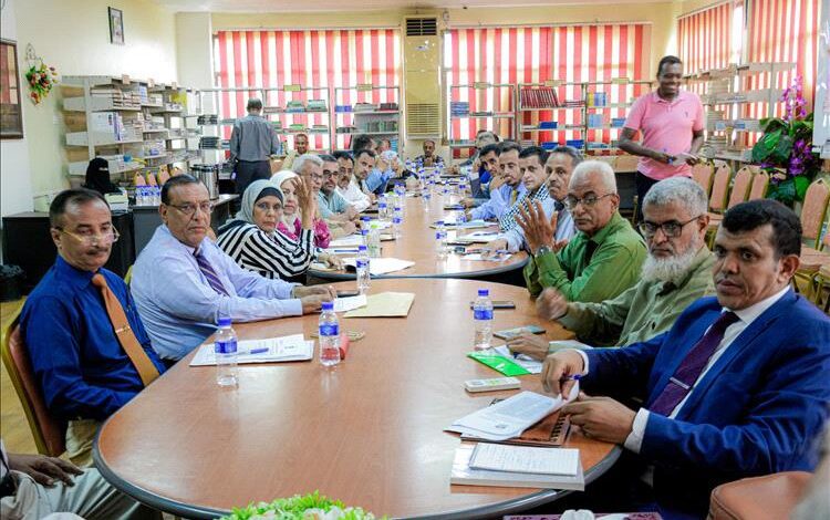 مجلس جامعة عدن يناقش جملة من القضايا الأكاديمية والإدارية في اجتماعه الدوري لشهر يوليو
