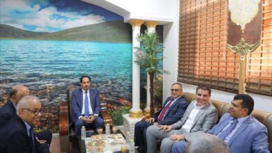 معالي وزير الشباب والرياضة يزور كلية طب الأسنان – جامعة عدن