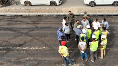 وزير الأشغال العامة ورئيس صندوق صيانة الطرق يتفقدان مشروع إعادة تأهيل خط دوار الملعب – جولة السيلة في عدن