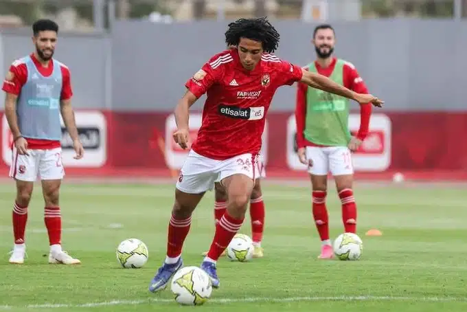 الأهلي يوافق على رحيل لاعب الوسط ويناقش 3 عروض أوروبية ومصرية |تفاصيل – كل الكورة