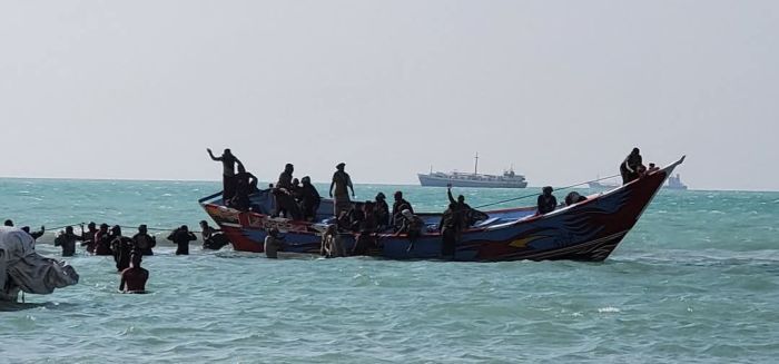 الحديدة.. عودة 60 صياداً إلى الخوخة بعد الإفراج عنهم من السجون الإريترية