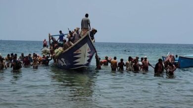 الخوخة.. إريتريا تفرج عن دفعة جديدة من الصيادين اليمنيين بعد احتجازهم في عرض البحر