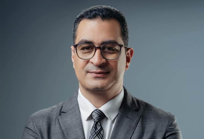 محمود طاهر