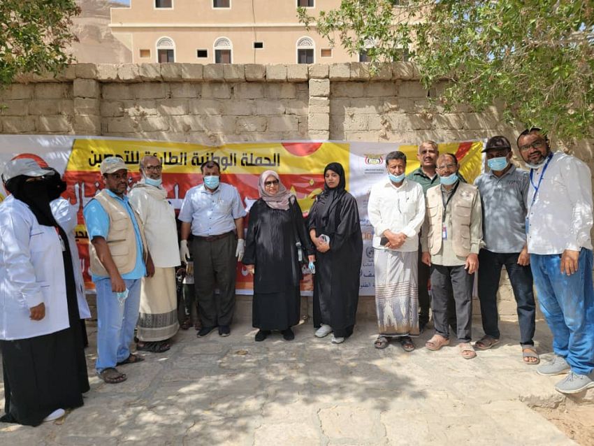 السباعي تدشن الحملة الوطنية الطارئة للتحصين ضد شلل الاطفال بمديرية القطن