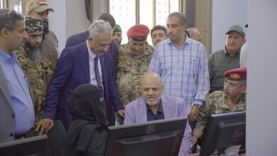 تدشين مشروع طاقة شمسية ومعمل حاسوب في فرع جامعة تعز بالتربة