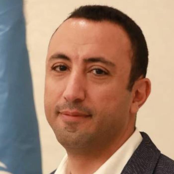 تعرض موظف أممي مختطف في سجون الحوثي لوعكة صحية