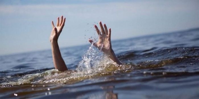خفر السواحل ينقذ سبعة أشخاص من الغرق قبالة سواحل حضرموت