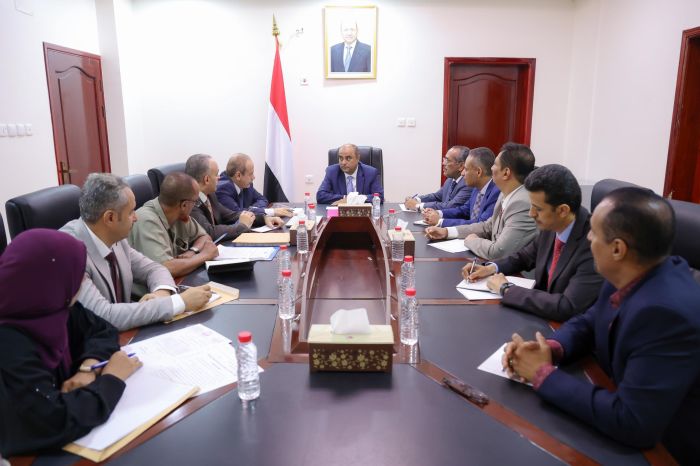رئيس الحكومة يوجه بصرف مستحقات الطلاب المبتعثين للربعين الأول والثاني من العام 2024