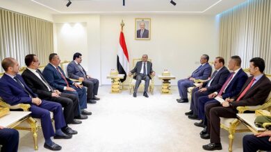 رئيس الوزراء يؤكد على توحيد الجهود بين القوى والمكونات السياسية والوطنية لتحقيق هدف استكمال استعادة الدولة