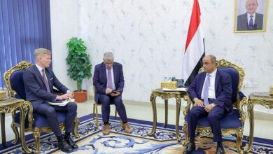 رئيس الوزراء يستقبل في العاصمة المؤقتة عدن المبعوث الاممي الى اليمن