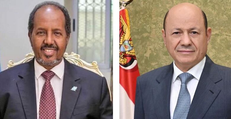 رئيس مجلس القيادة يهنئ بذكرى استقلال الصومال