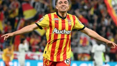 نيل العيناوي