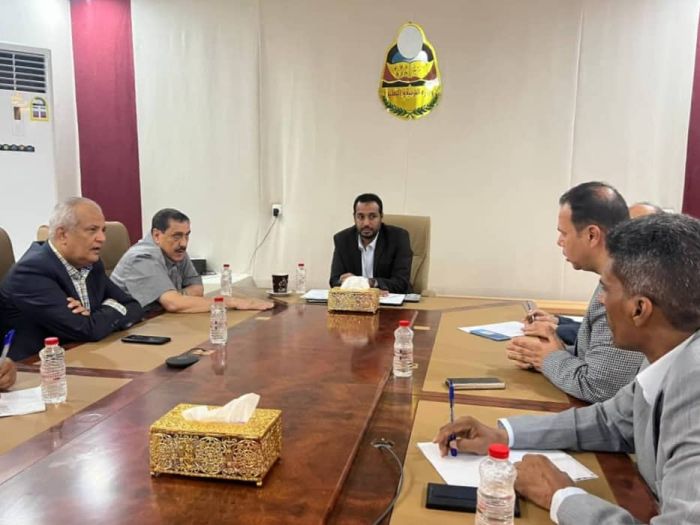 عدن.. العكبري والشعيبي يبحثان تعزيز التنسيق لضبط الظواهر السلبية وتأمين البيئة التعليمية
