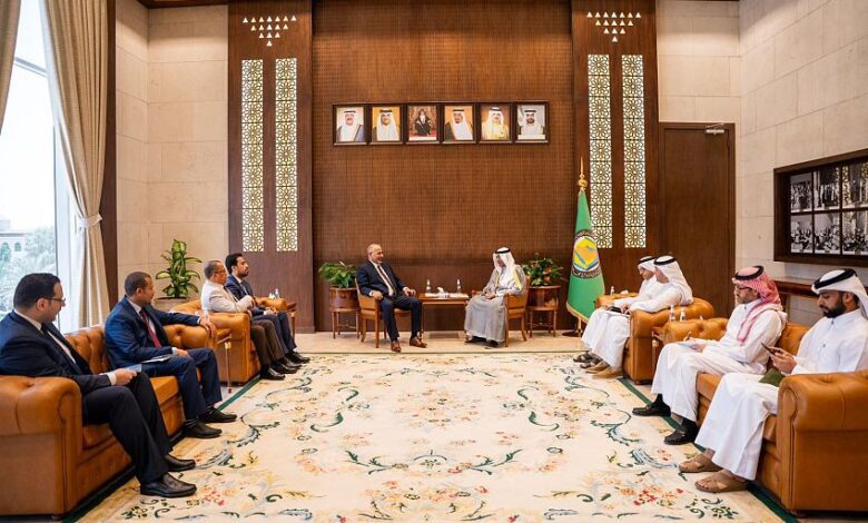 عضو مجلس القيادة اللواء الزُبيدي يؤكد محورية دور دول مجلس التعاون الخليجي في إعادة الاستقرار إلى اليمن
