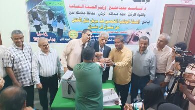 محافظ لحج يدشن الجولة الأولى للحملة الوطنية الطارئة للتحصين ضد مرض شلل الأطفال