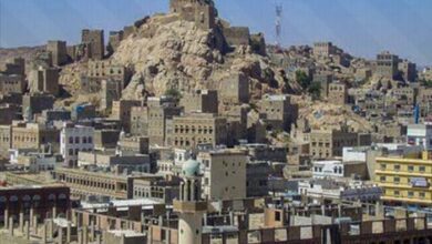 مليشيا الحوثي تقتحم قرية في البيضاء وتختطف مدنيين وتنهب ممتلكات