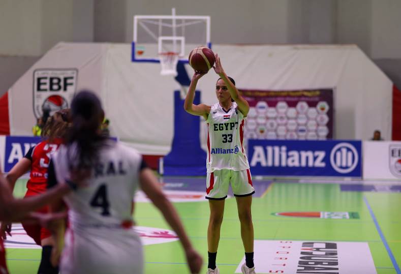 منتخب سيدات السلة
