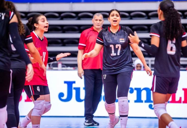 منتخب شابات الطائرة