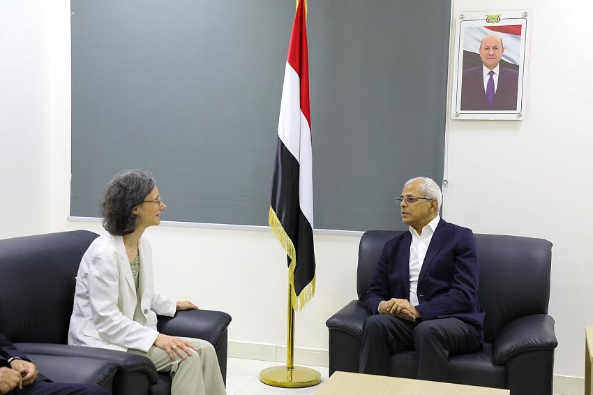 نائب وزير الخارجية يناقش مع السفيرة الفرنسية توسيع مجالات الشراكة في الجوانب الثقافية والتنموية والاقتصادية