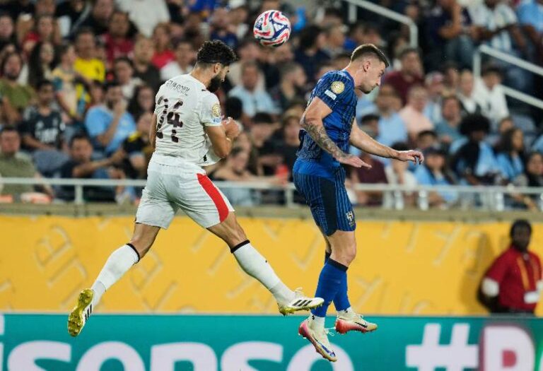 الهلال ومانشستر سيتي