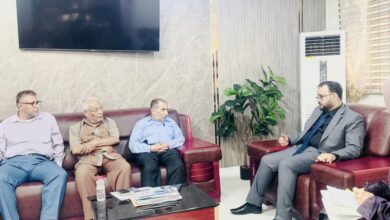 وزير الأشغال يناقش سير تنفيذ المشاريع التنموية في المحافظات المحررة