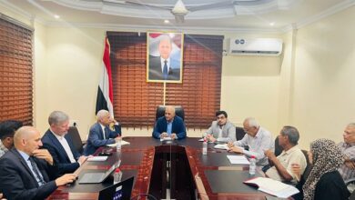 وزير المياه والبيئة يبحث مع وفد البنك الدولي مشاريع تعزيز قدرات قطاع المياه في اليمن