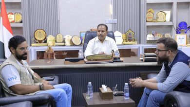 وكيل حضرموت يبحث مع وفد برنامج الغذاء العالمي تدخلات البرنامج في قطاعي المياه والزراعة