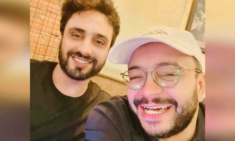 دفعت السكان للنزوح.. حرائق هائلة بريف حماة السورية (فيديو)