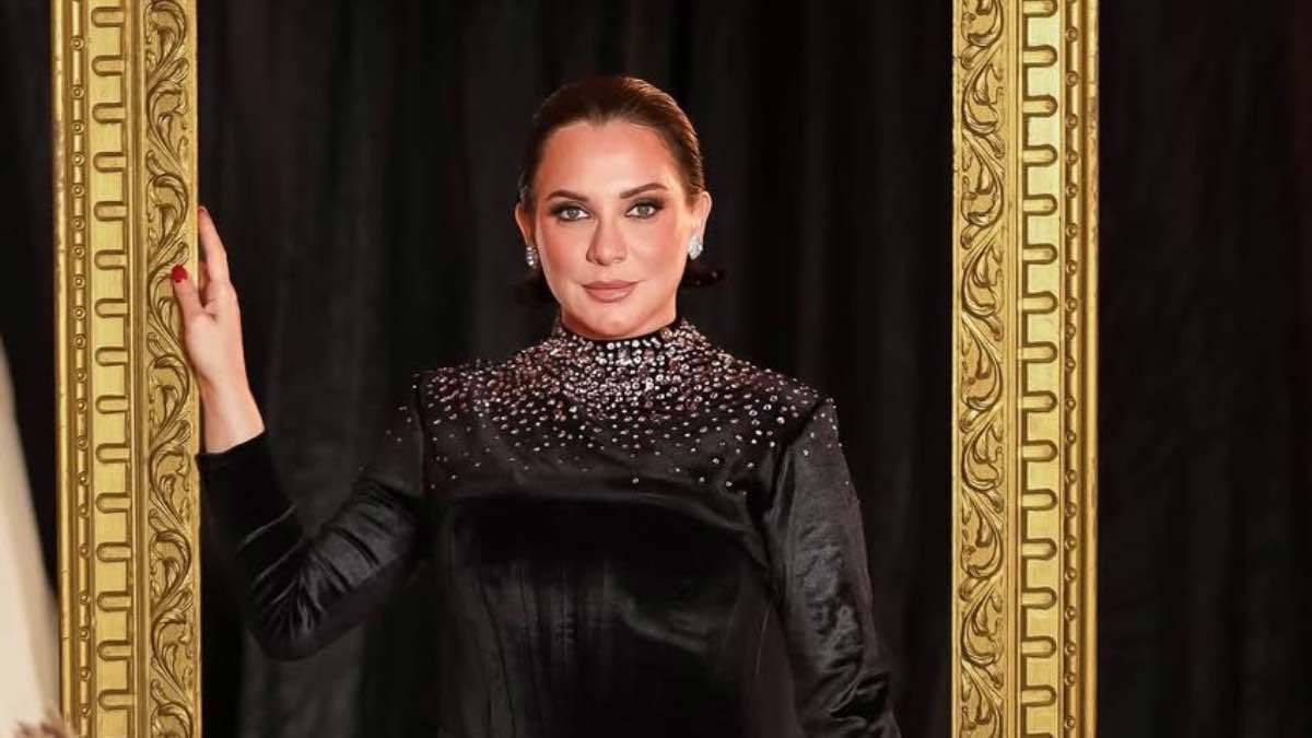 من معرض دمشق إلى السومرية.. سلاف فواخرجي تثير الجدل