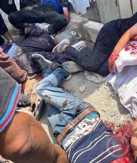 29 شهيدا قرب مراكز المساعدات منذ الفجر