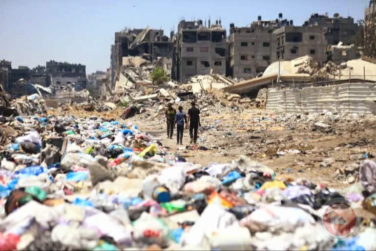 تراكم النفايات قنبلة صحية موقوتة تهدد حياة النازحين